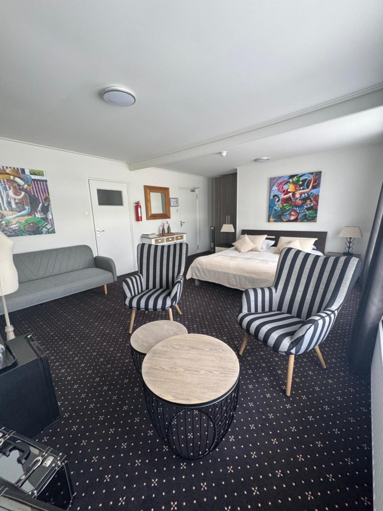 Bed and Breakfast Ouwe Schuure Sluis Esterno foto