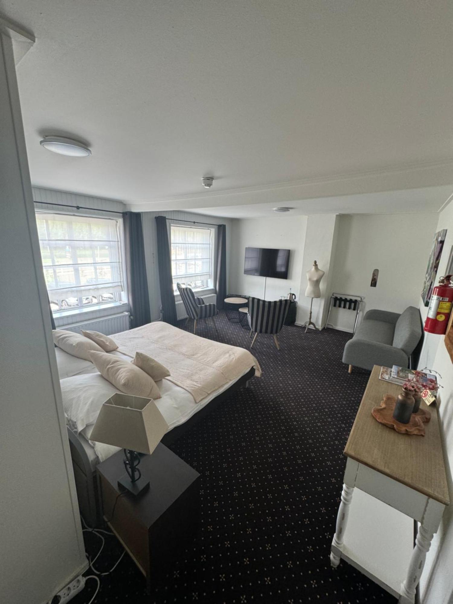 Bed and Breakfast Ouwe Schuure Sluis Esterno foto