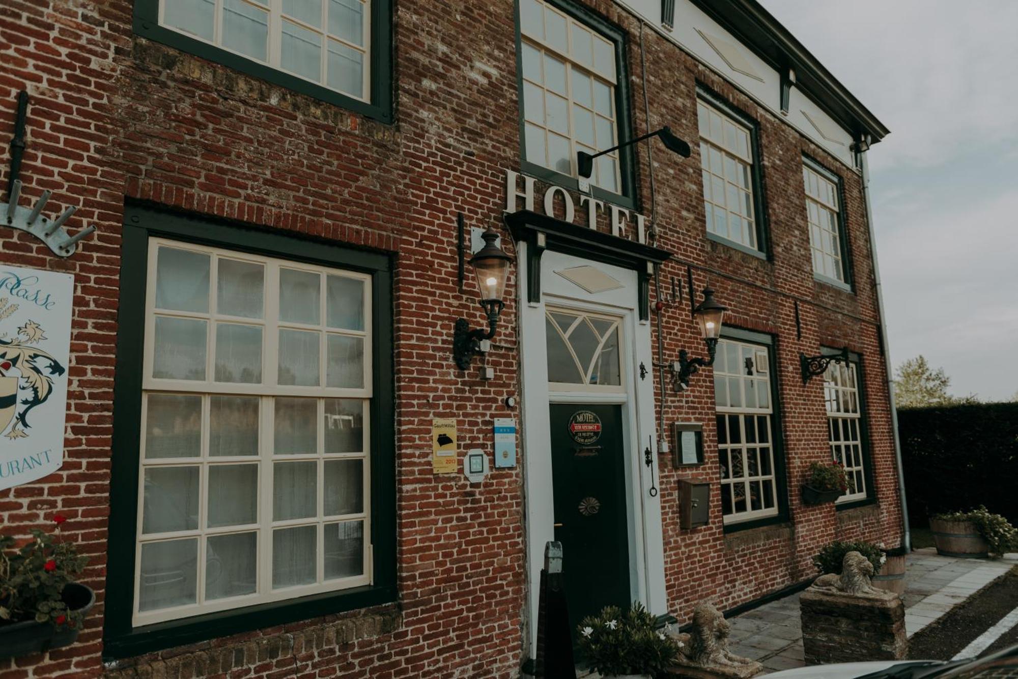 Bed and Breakfast Ouwe Schuure Sluis Esterno foto